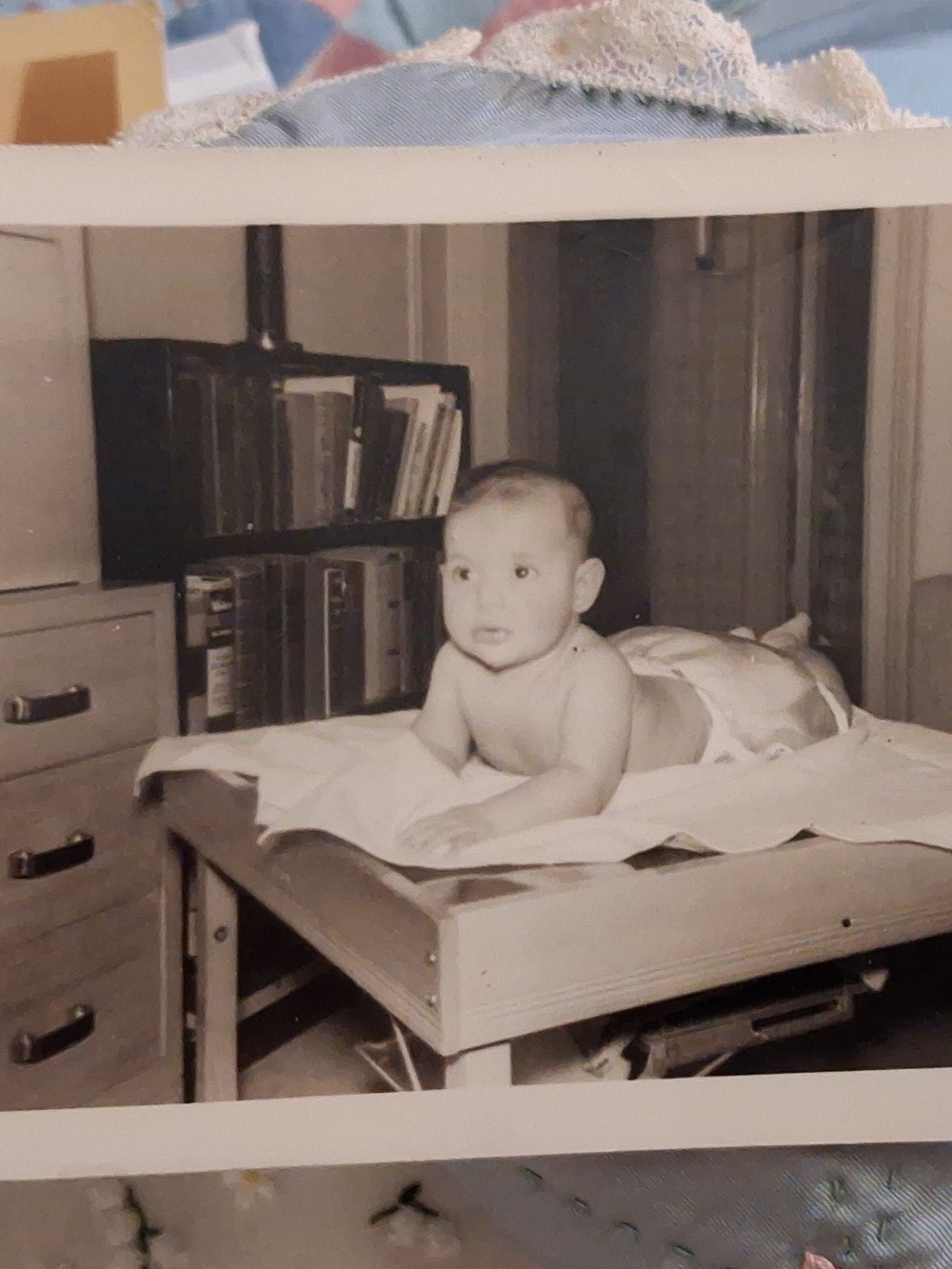 📸👶Lot Of 5 Antique Photographs ~ Family/Babies ~ 1950s Ephemera👶📸 - Picture 4 of 11